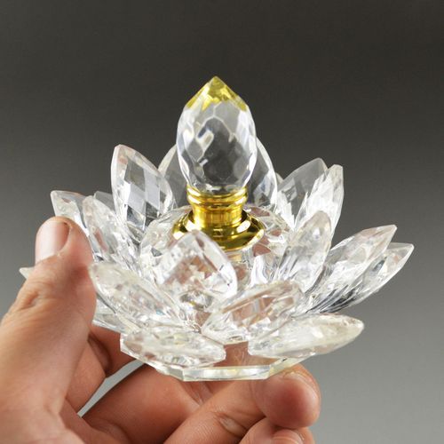 水晶莲花香水摆件 绽放在光影中的定制艺术